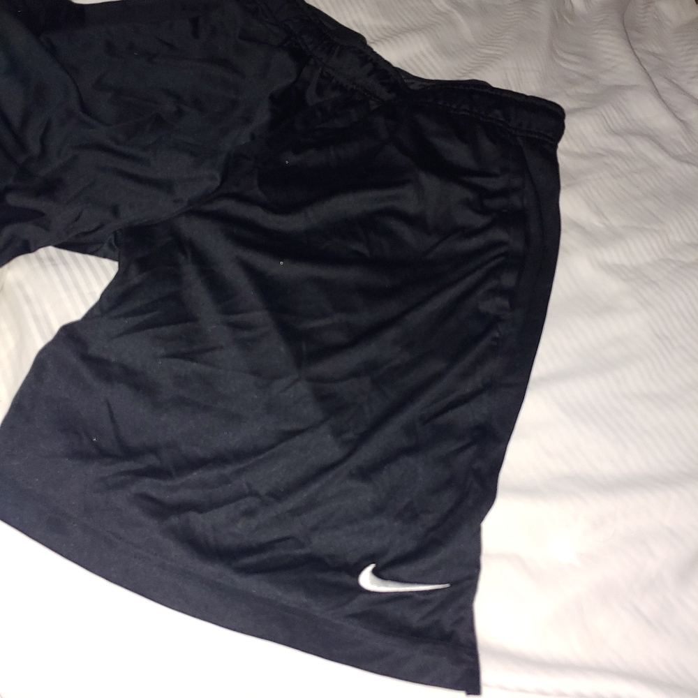 Nike dri-fit black basketball shorts